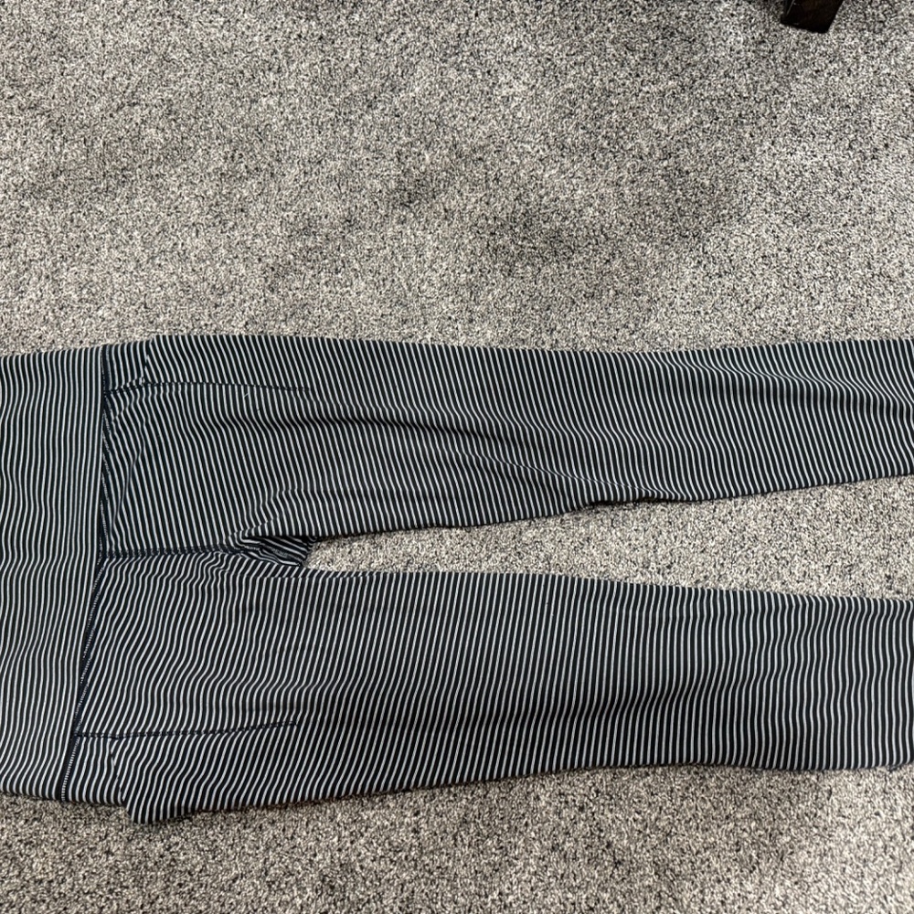 2 pairs Athleta Leggings : Medium Tall